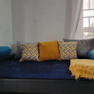 https://rozy-homes.about-kampalahotels.com